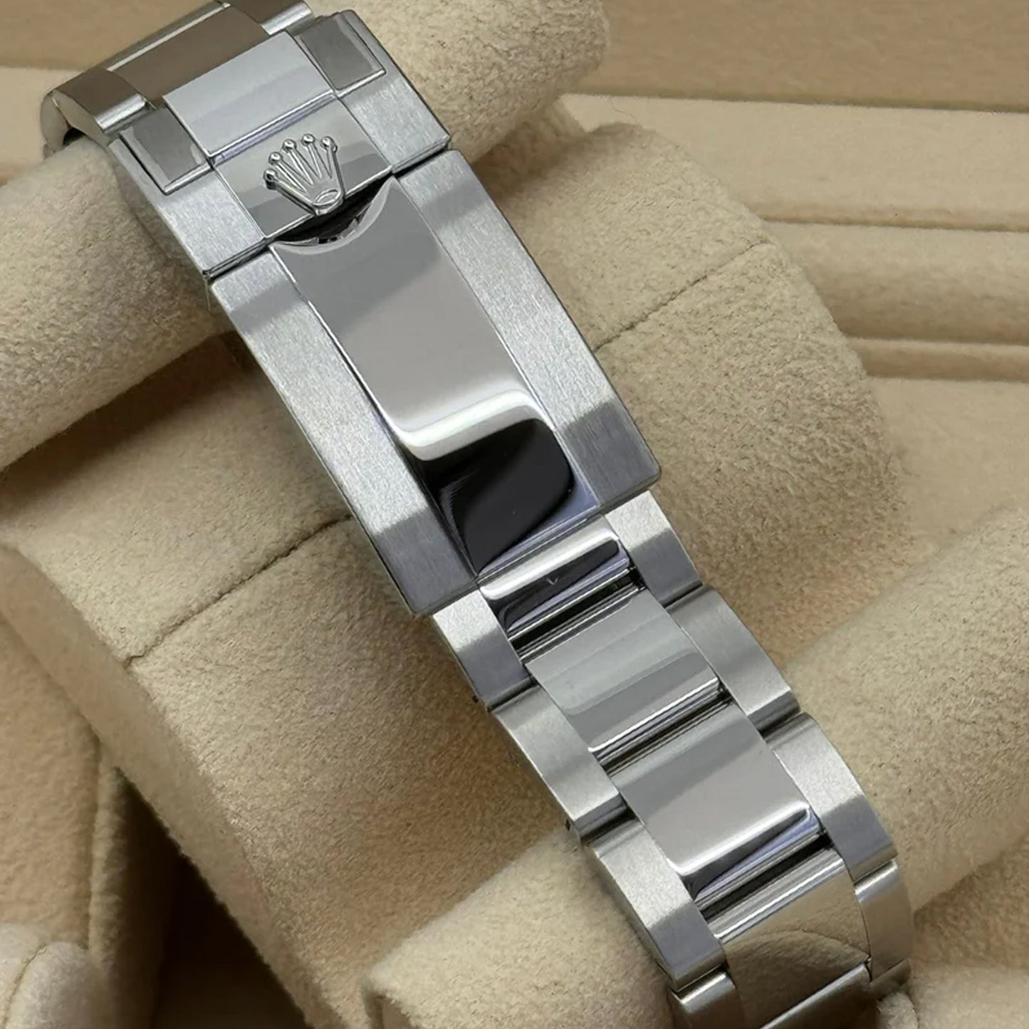 2025 Rolex Cosmograph Daytona Stainless Steel White (Panda) Dial Oyster Bracelet Ceramic Bezel 126500LN