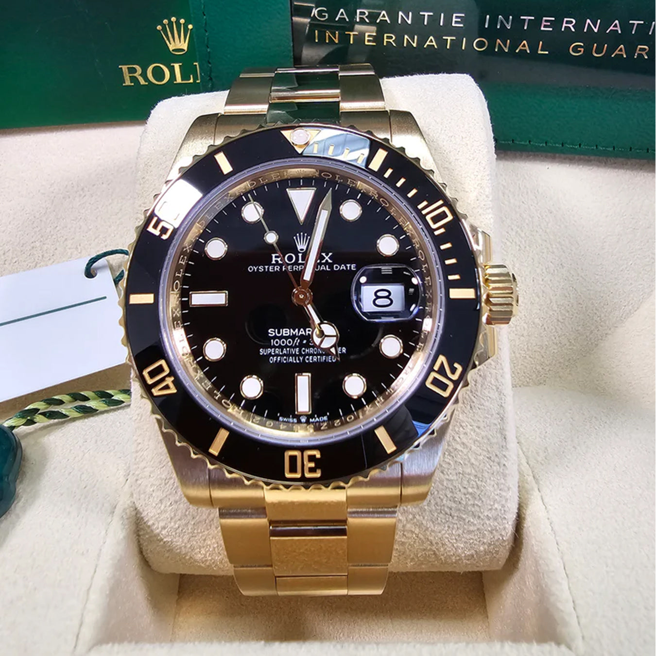 2025 Rolex Submariner 41mm 18K Yellow Gold Black Dial Black Bezel Oyster Bracelet 126618LN