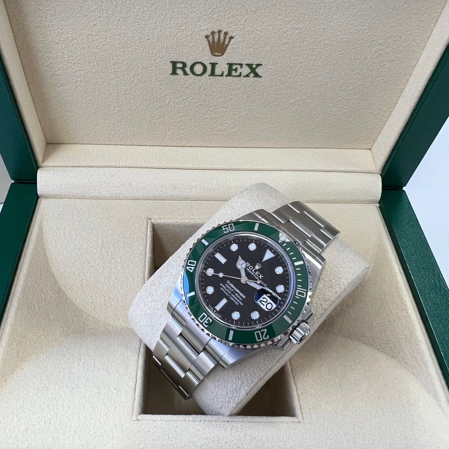 2025 Rolex Submariner 41mm Date Stainless Steel Black Dial Green Bezel (Starbucks/Kermit) Oyster Bracelet 126610LV