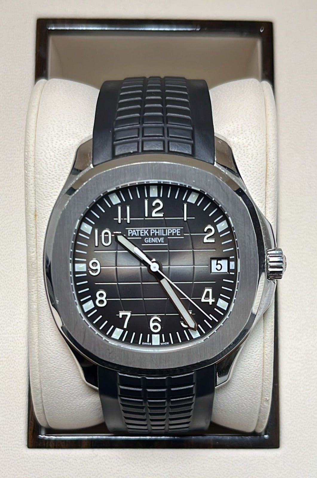 Patek Philippe Aquanaut Stainless Steel 40mm Black Embossed Dial 5167A-001