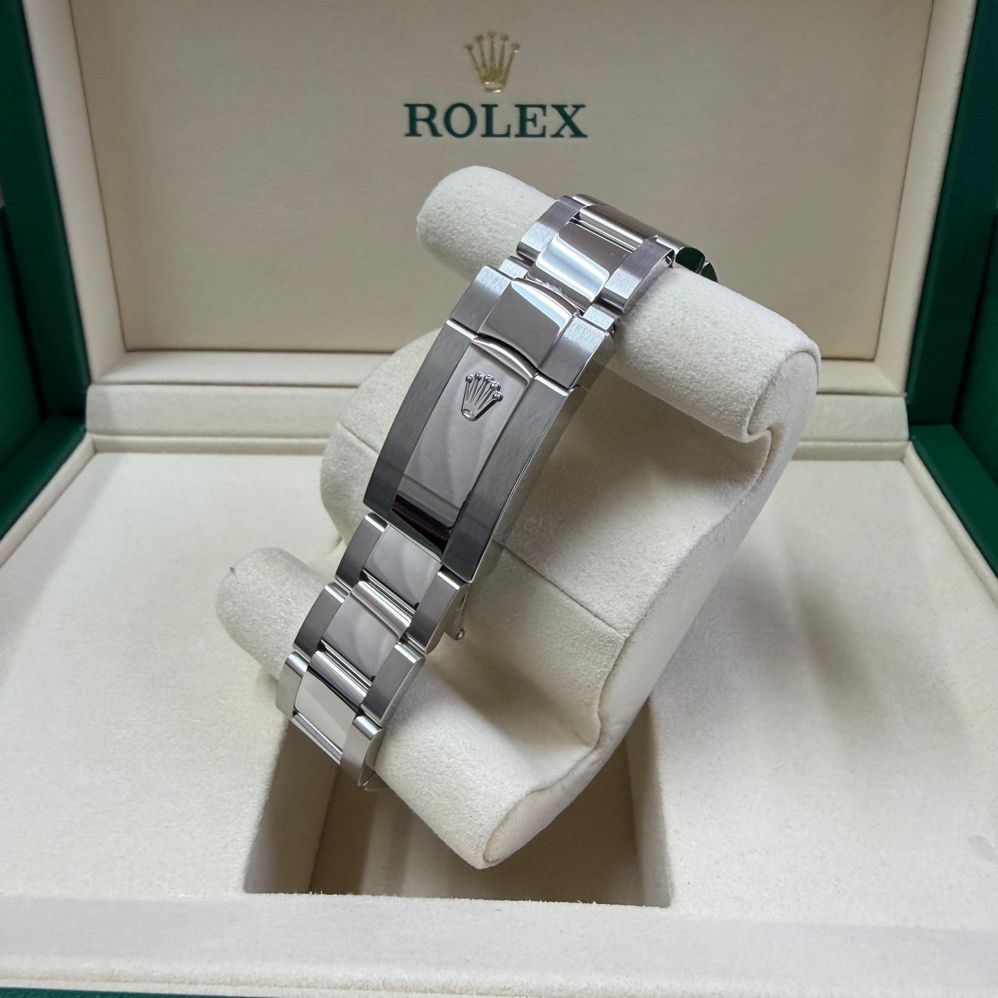 2026 Rolex Datejust 41 Stainless Steel & 18K White Gold White Roman Dial Oyster Bracelet Fluted Bezel 126334