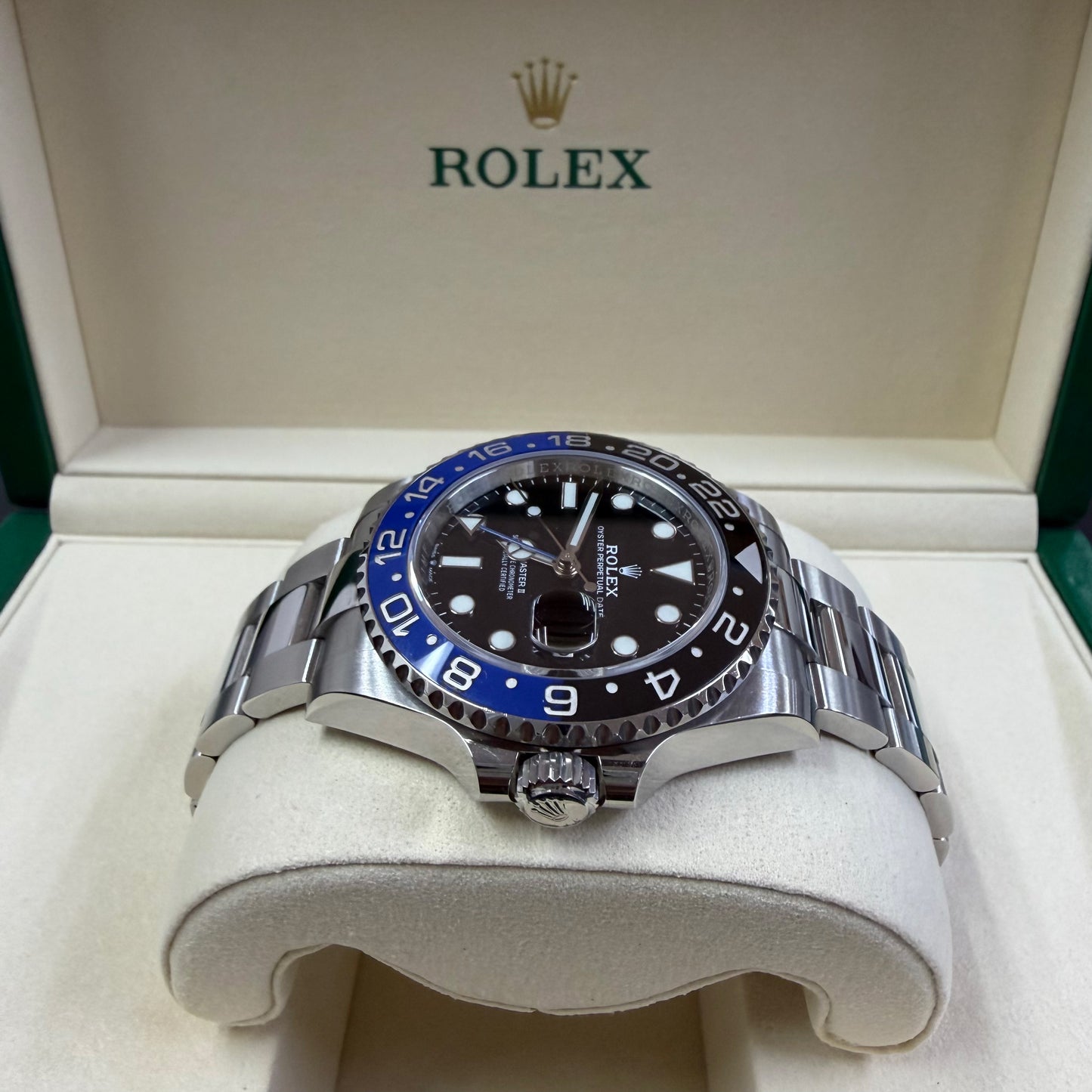 2019 Rolex GMT Master II 40mm Stainless Steel Black Dial Black/Blue (Batman) Bezel Oyster Bracelet 126710BLNR