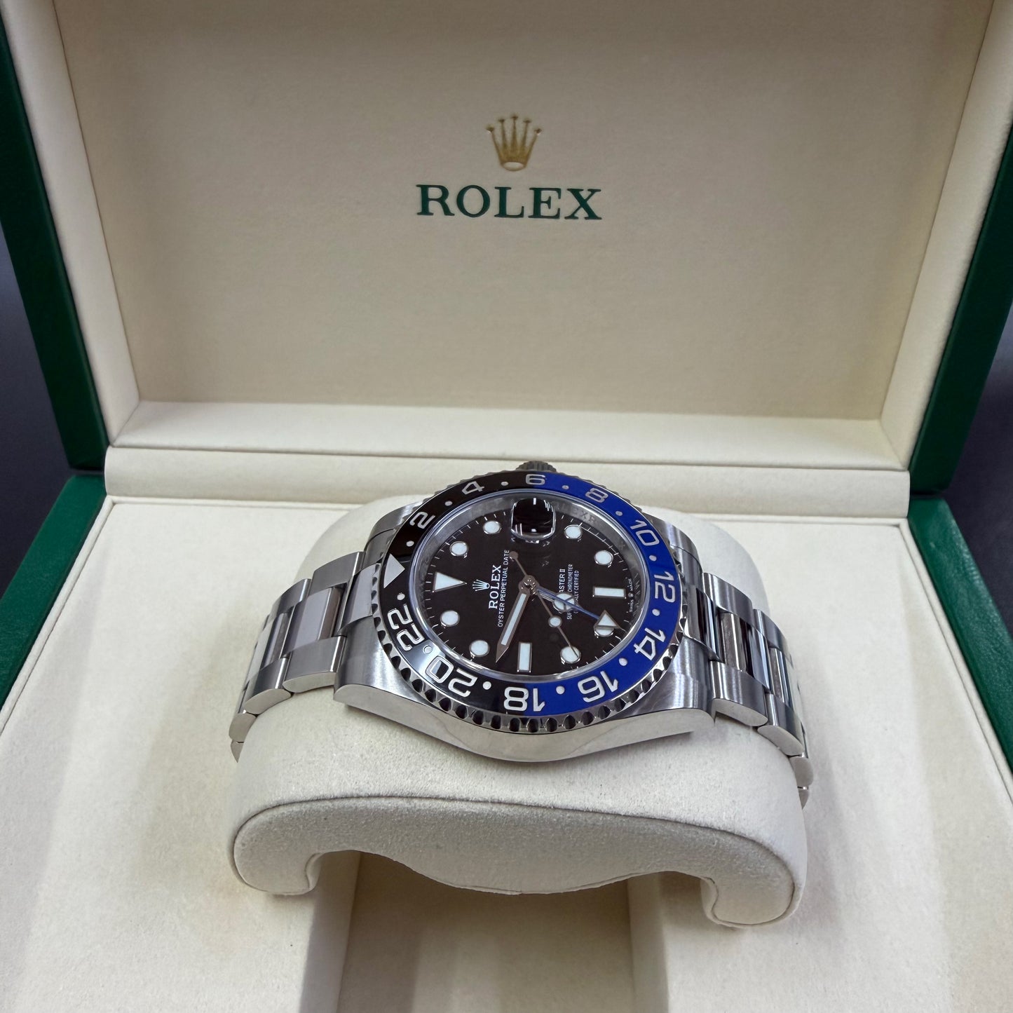 2019 Rolex GMT Master II 40mm Stainless Steel Black Dial Black/Blue (Batman) Bezel Oyster Bracelet 126710BLNR