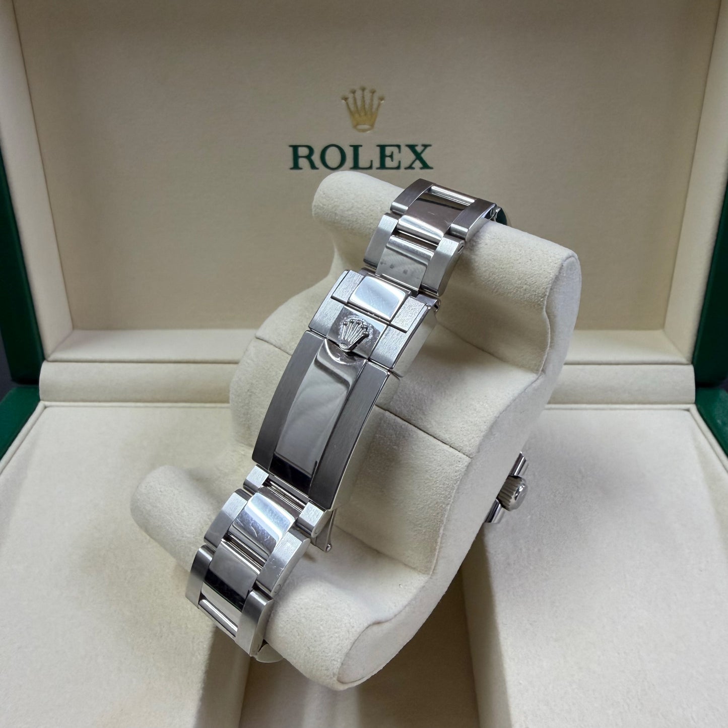 2019 Rolex GMT Master II 40mm Stainless Steel Black Dial Black/Blue (Batman) Bezel Oyster Bracelet 126710BLNR