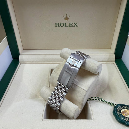 2018 Rolex GMT Master II 40mm Stainless Steel Black Dial Blue/Red (Pepsi) Bezel Jubilee Bracelet 126710BLRO