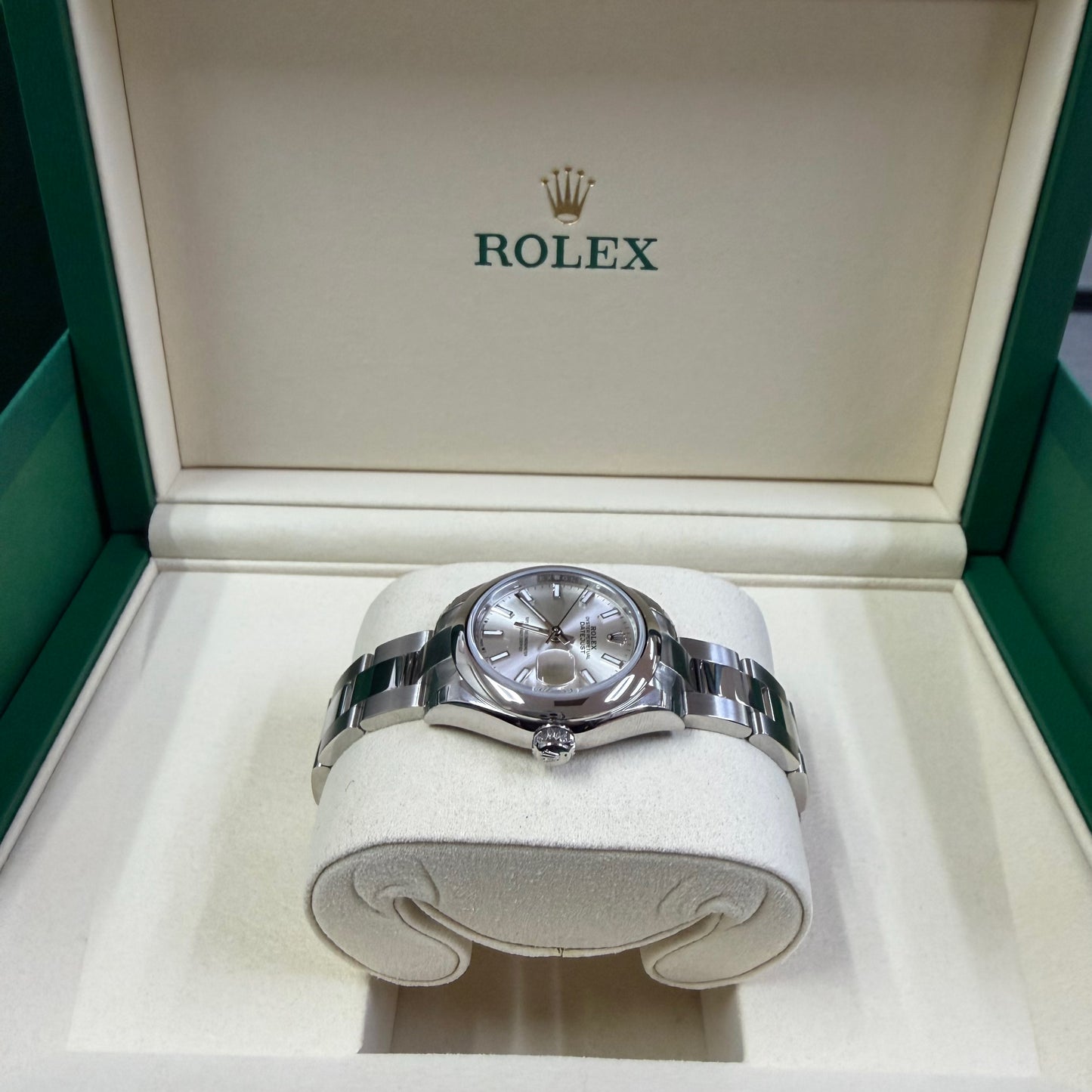 2025 Rolex Lady-Datejust 28 Stainless Steel Silver Dial Oyster Bracelet Domed Bezel 279160